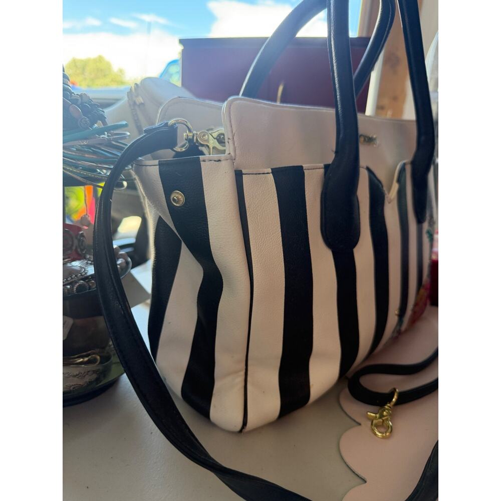 Black & White Stripped, Floral Patches, Betsey Johnson Tote Bag, Handbag & Purse - Picture 10 of 12